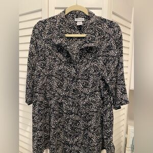 CATHERINES Women's “3/4 Button Front Flowy Blouse” Size 0X Blk/Whte Florals EUC